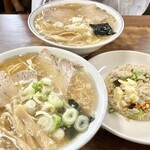 チーナン食堂 - ラーメン 半チャーハン（950円　2024年7月）