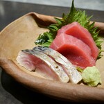 日本料理　「十二颯」 - 本鮪と炙りしめさばのお刺身