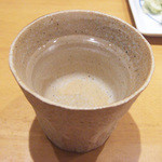 悠讃 - 芋焼酎 悠讃ブレンドのお湯割り(480円)