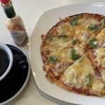 Salute Coffee - ピザと本日の珈琲（ブラジル）