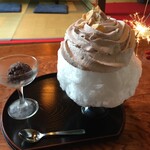 岩井屋 - なんとも派手派手しい演出に一瞬引くけど