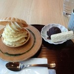 濱ゆう - 劇場式ソフトクリーム550円