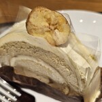 スターバックスコーヒー - バナナの米粉ロールケーキ