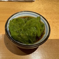 まんてん鮨 日比谷オクロジ店 - めかぶ