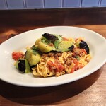 Hachihare - サルシッチャとナスのトマトソースパスタ