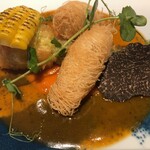 シェ・イノ - 足赤海老のカダイフヌードル巻きインゲンとトマト添え