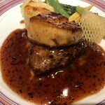 シェ・イノ - 牛フィレとフォアグラのロッシーニ好み