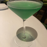 シェ・イノ - 青りんごとライムのカクテル