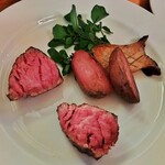 ビストロ マキムシ - 宮崎牛（ザブトン）タリアータ150g3,300円