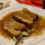 双龍居 - 豚バラ肉の醤油煮　懐かしい台湾の味を感じます。