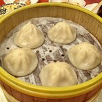双龍居 - 小籠包