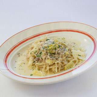 淡路島産の食材を活かした料理をご堪能ください。