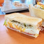 カフェ クウネル - 野菜に、大きめクラッシュ玉子、分厚いベーコン
バランス取れてます♬