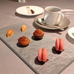 ASAHINA Gastronome - 【小菓子】
      ミニャルディーズ