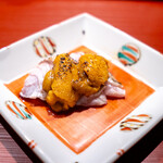 のどぐろ専門 銀座中俣 極 - のどぐろの炙りと北海道根室産雲丹