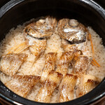 のどぐろ専門 銀座中俣 極 - のどぐろ土鍋ご飯　唐墨添え