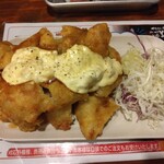 やきとり家 美濃路 - はみ出るチキン南蛮