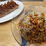 大阪王将 - 料理写真:冷やし担担麺と餃子セット1,200円