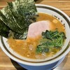 ラーメン 野良裏家