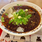 牛一嘴 蘭州牛肉拉麺屋 - 
