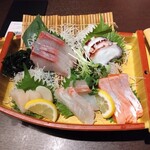 完全個室 海鮮と産地鶏の炭火焼 うお鶏 - 