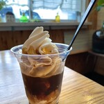 ミルクト - カフェオレソフト¥550　美味い。提供遅め。