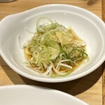 餃子食堂マルケン - 味変アイテム 葱塩 99円