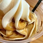 ミルクト - カフェオレソフト¥550　美味い。提供遅め。