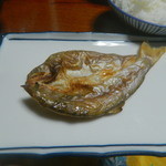 Shioyu sou - 朝食に出てきたイワナの開き。塩加減が絶妙。