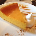 フレスコ コーヒーロースターズ - かぼちゃのチーズケーキ。美味しいです。