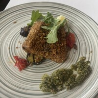 RESTAURANT DAZZLE - たしか中トロ？をあげたもの。ミント系のソース