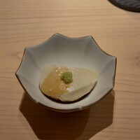 鮨 由う - 