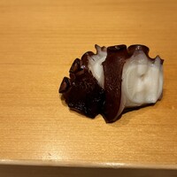 鮨 はしもと - 塩茹でのタコ