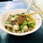 เกาเหลาเลือดหมู - ポークブラッドスープ