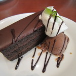 Denizu - 濃厚チョコレートケーキ