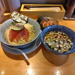 麺家 たけ田 - 魚介出汁の昆布水つけ麺と白イカのいか飯