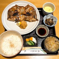 丸新 - さかな定食 アマダイカブト焼き