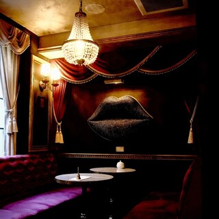 クワイエット・ティーサロン・バイ・ビターズエンドクラブ_2