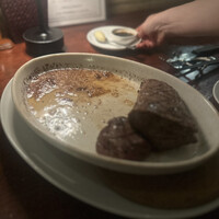 カルネジーオ イースト - 