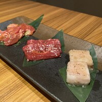 中目黒焼肉 登牛門 - 