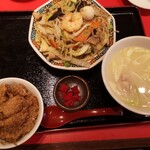 ビーフン・豚足 ハーヤーチャン - 