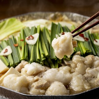 こだわり空間で味わう博多『もつ鍋』