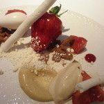 Ｍéｃｈａｎｔ　Ｌｏｕｐ - あまおう苺、表面がゼリーのようなものでコーティングされている