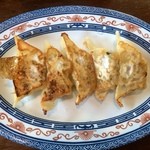 恵比須 - セットの餃子。