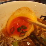 壱丁目ラーメン - 【魚介濃厚とんこつ】半熟玉子はとろっとした黄身がエロイウマさｗｗ