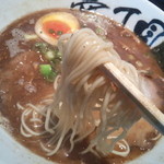 壱丁目ラーメン - 【魚介濃厚とんこつ】魚介の香りが良く、味が広く長く響くので余韻に優れる。