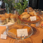 REVIVE KITCHEN THREE AOYAMA - 店内