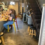 食堂 はまかに - 店内