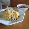 菊亭 - チャーハン700円（これは半分で500円）