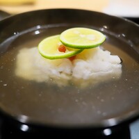 澤田 - ハモのお椀。やや出汁の塩分が強すぎたかも。